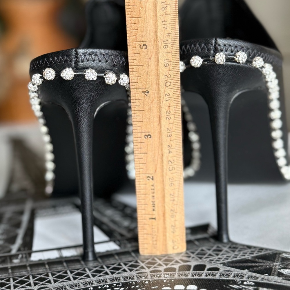Elegant Black Stiletto Mules with Pearl Detailing - Picture 4 of 11